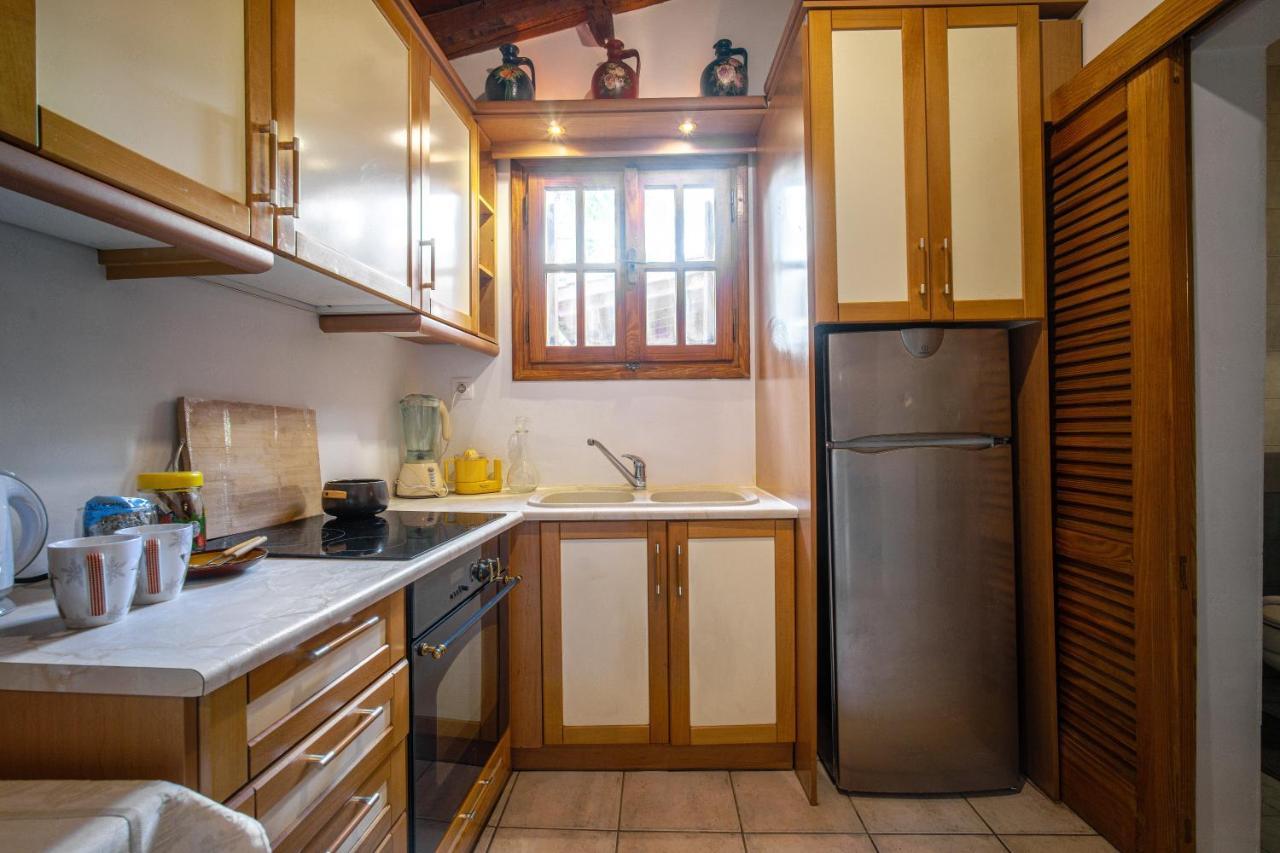 אתונה Luxurious Villa At Mets מראה חיצוני תמונה